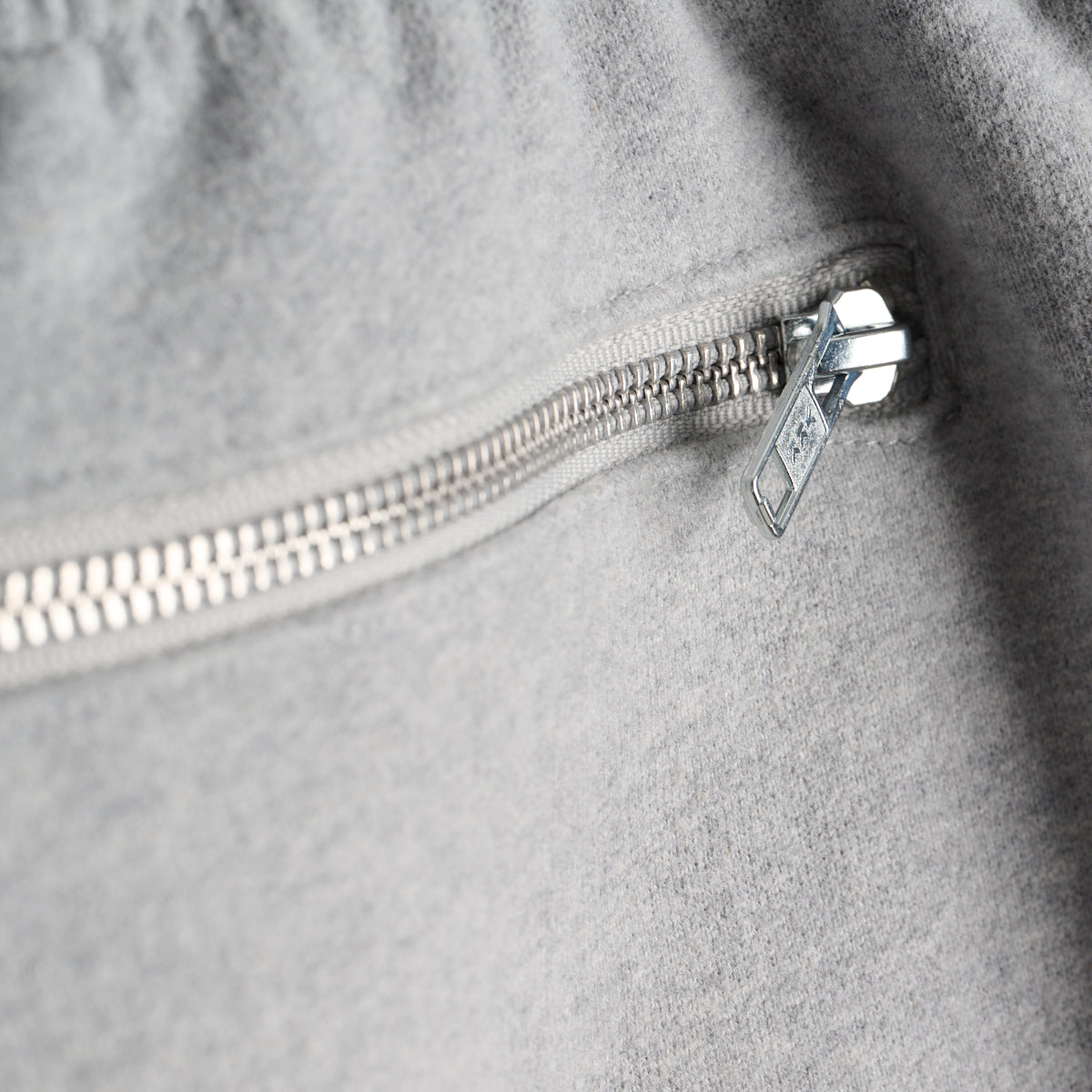 POSTER ARCH SWEATPANT (Sueded)