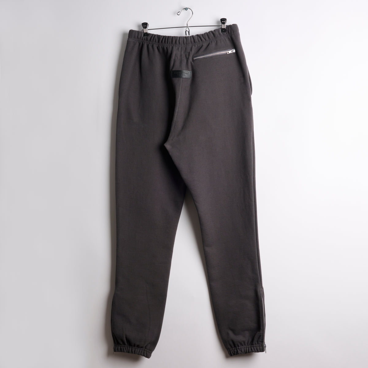 PILL SWEATPANT (Sueded)
