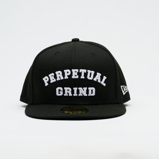 Curve/New Era Black Fitted